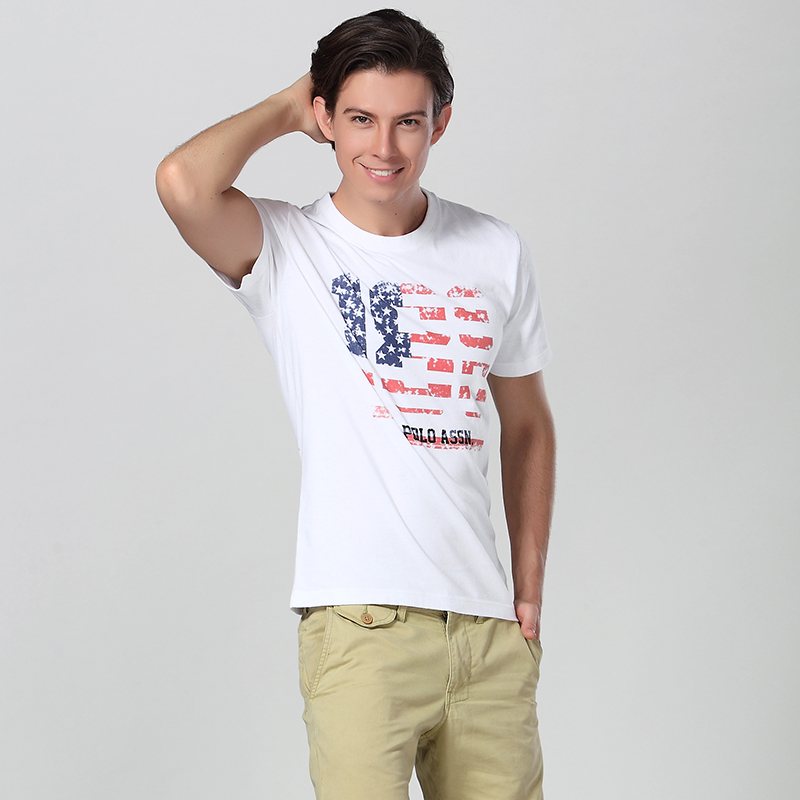 White T Shirt With Front Chest Print Logo